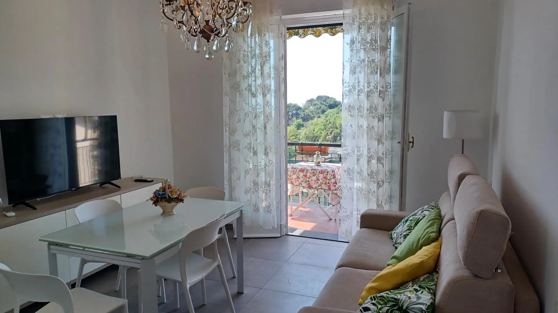 Apartment Appartamento Casa Svizzeri Pietra Ligure Italy